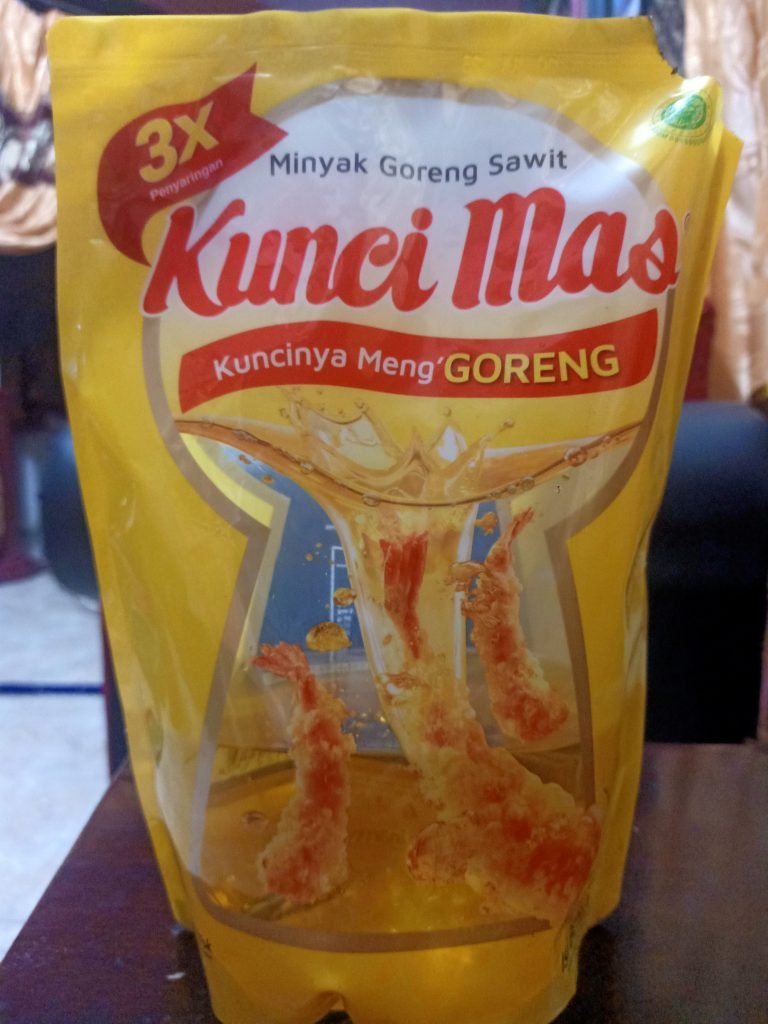 Penyebab Minyak Goreng Masih Langka Di Sejumlah ‘Minimarket’ Toko ...